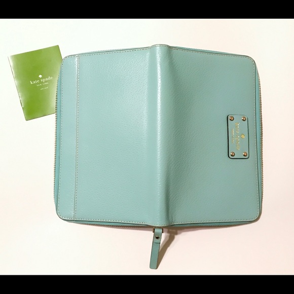 Kate Spade Grand Street Zip Travel Wallet - Picture 4 of 9